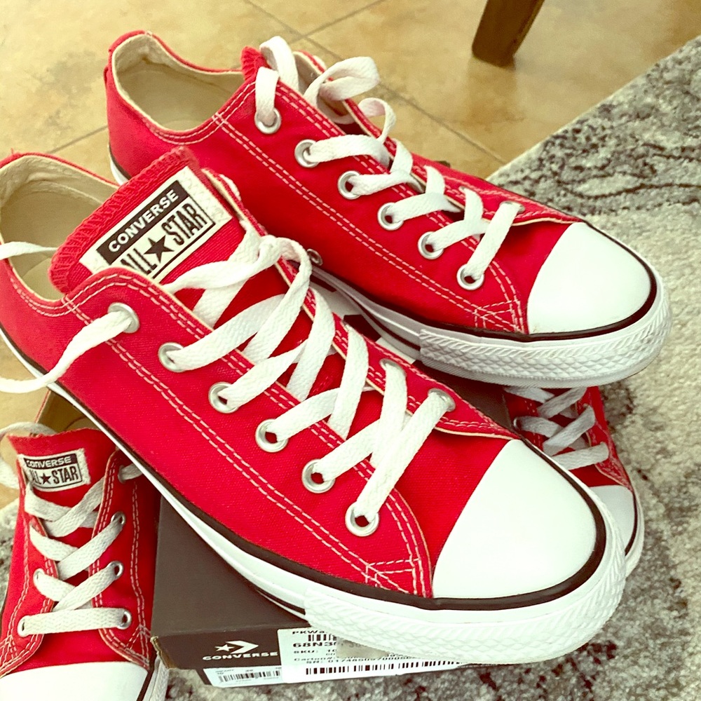 Must Have, Like New...Woman Converse!